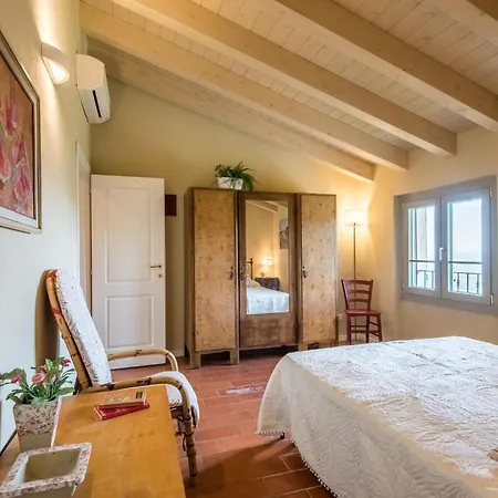 Casa Le Ginestre Holiday home Starda